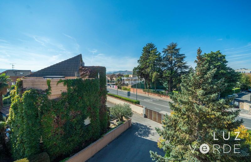 Foto 059a3a75-54c8-4ed8-b695-7cb81a032f01. Xalet amb xemeneia calefacció aparcament piscina a Logroño