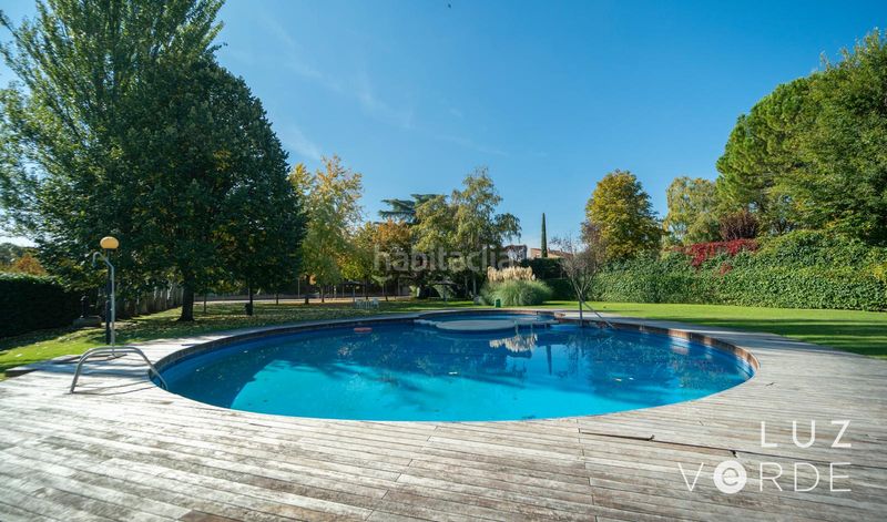 Foto 22d969ca-9ee4-4735-bb8f-39d23e8fcb3c. Xalet amb xemeneia calefacció aparcament piscina a Logroño