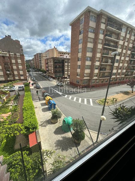 Foto f913df5f-0348-43d9-805a-d858c652347d. Pis amb calefacció aparcament a Residencia Logroño