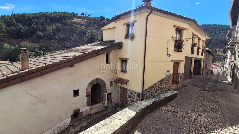 Foto d07bd545-ee4d-4236-8301-0b90115b4c2c. Casa ocasión única en ortigosa en cameros, casa de 3 plantas, para entrar a vivir, 4 habitaciones amplio salón, 2 baños, merendero, coc en Ortigosa de Cameros
