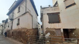 Casa  Plaza la plazuela. Alberite casa en venta de 300m2, ideal para inversión. 3 plantas
