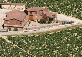 Edifici a Baños de Ebro / Mañueta. Bodega en venta en la rioja alavesa con denominación de origen,
