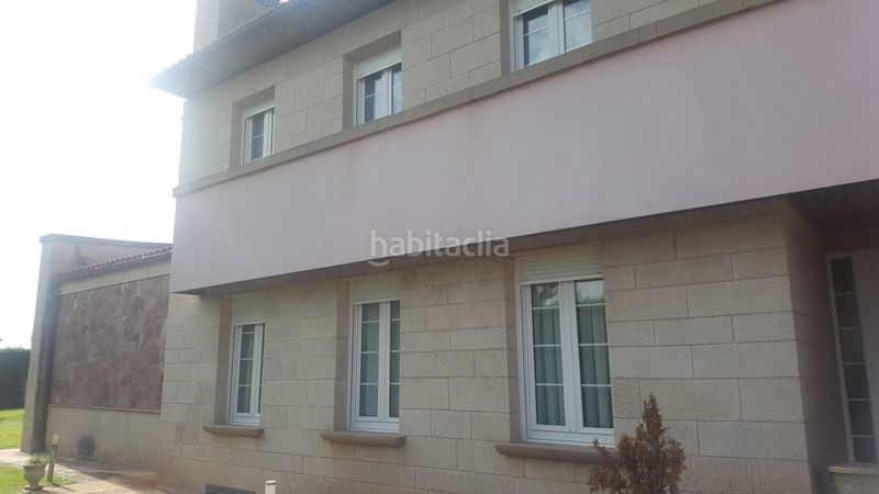 Foto 1b98525b-f015-4c27-9126-b0adffca931a. Casa amb calefacció a Lardero