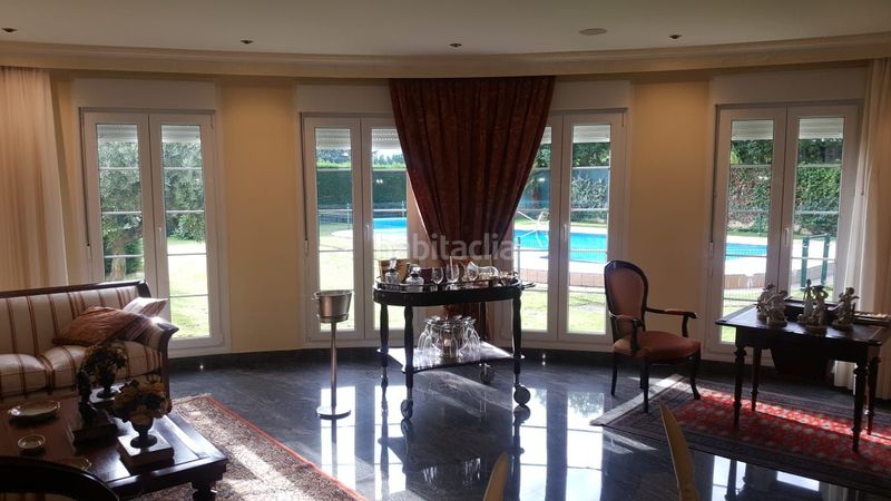 Foto 313435bf-2010-45c0-918d-72e73de2d545. Casa amb calefacció a Lardero