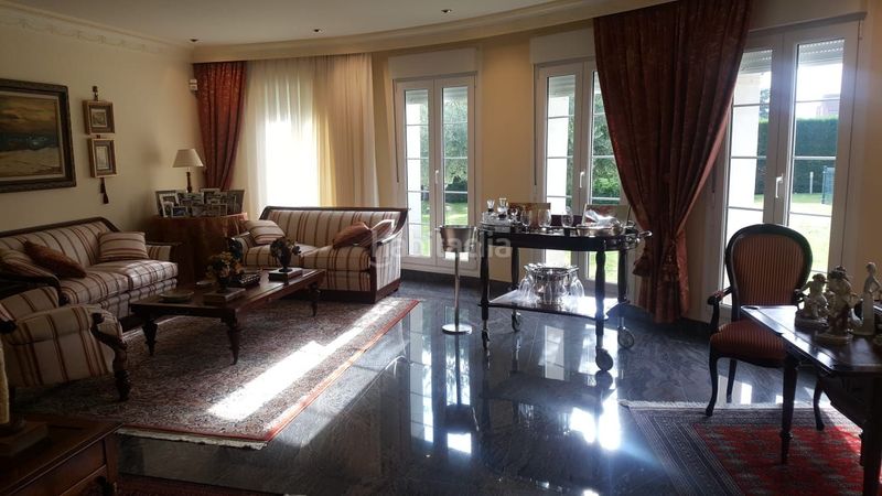 Foto 77de4be5-2a8b-4175-a92d-fb178ddd9bc7. Casa amb calefacció a Lardero