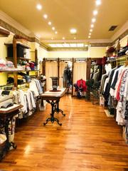 Locale commerciale  Calle de juan xxiii. Precioso local en las peatonales 50 m totalmente acondicionado a