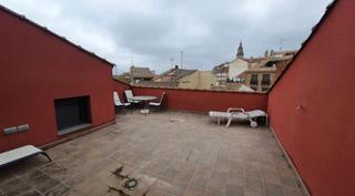 Chalet à Mendavia. La bajera dispone de acceso por dos calles con puertas automátic