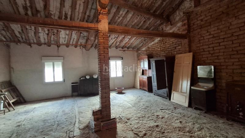 Foto f4a5be9c-8d7b-4232-a6c6-ef01511b8064. Casa amb aparcament a Entrena