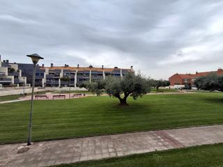 Pis  Calle independencia. Planta baja en venta con terraza en lardero. bonito apartamento