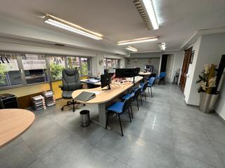 Office space  Calle marqués de murrieta. Oficina muy amplia en una de las zonas más transitadas de logroñ