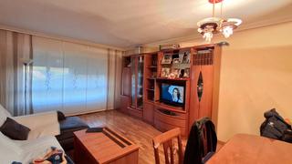 Pis a Calle juan cruz labeaga mendiola 11. Navarra (viana) ocasión en venta vivienda de 90m2 con un local d
