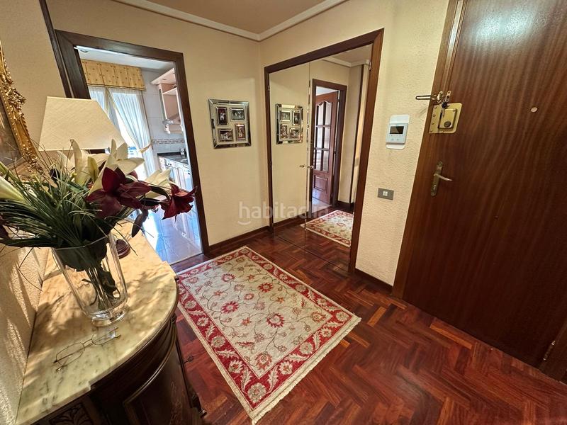 Foto dc437be7-9b47-4758-bfa2-1f613cebb8ca. Piso exclusiva vivienda en venta en republica argentina centro , fantástica vivienda de 130m2, amplio salón de 40m2, 3 dormit en Logroño