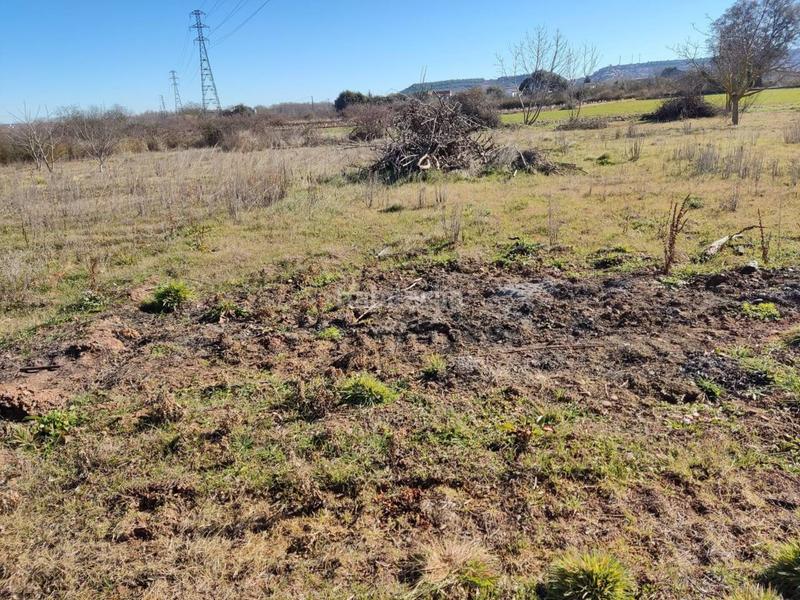 Foto 6bebb577-2d06-46b7-8c15-fea73d7b32a0. Fondo rustico in Lardero