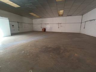 Affitto Capannone industriale  Santa maría. Pabellon con oficina en la portalada