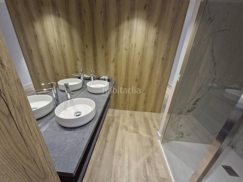 Foto 272c2664-3166-4630-ba71-be4b42727cbb. Piso ocasión únca junto al espolón con 4 dormitorios, 2 baños y totalmente reformado en Logroño