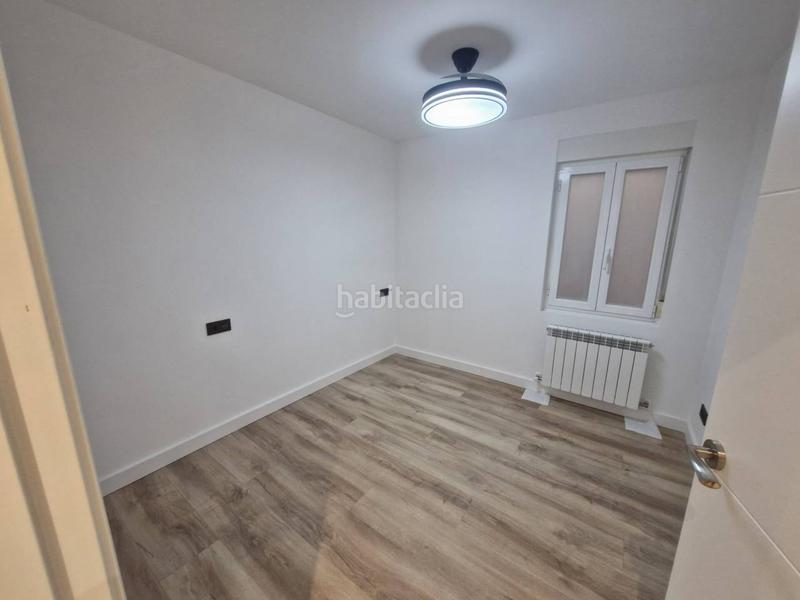 Foto 83feffac-86e5-48cd-8609-de24e8461085. Piso ocasión únca junto al espolón con 4 dormitorios, 2 baños y totalmente reformado en Logroño