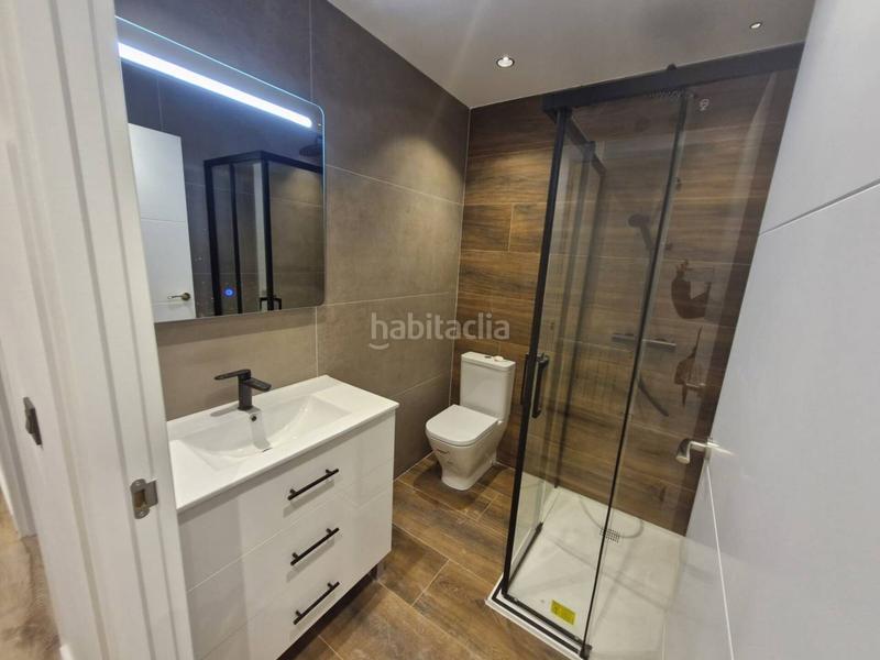 Foto eb16d08d-ff89-45ca-8d56-378edc0d8f60. Piso ocasión únca junto al espolón con 4 dormitorios, 2 baños y totalmente reformado en Logroño