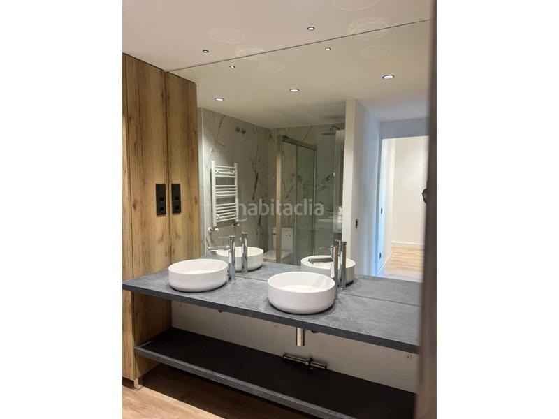 Foto f9a7ab6c-03b0-4f06-94ed-9d4d95486321. Piso ocasión únca junto al espolón con 4 dormitorios, 2 baños y totalmente reformado en Logroño
