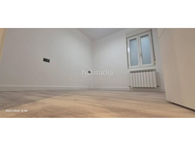 Foto fb1f4d97-d056-43e1-b184-ee940725cd70. Piso ocasión únca junto al espolón con 4 dormitorios, 2 baños y totalmente reformado en Logroño