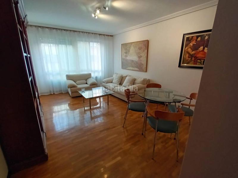 Foto f47fbd6a-9899-499c-b61e-ff01666752e5. Rent flat with heating in Gran Via Logroño