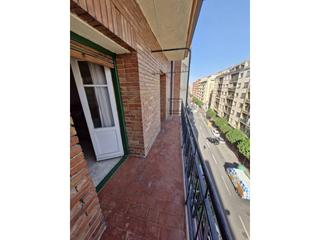 Appartement  Pérez galdós. Pisazo en pleno centro para reformar con gran balcón
