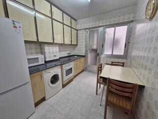 Location Appartement  Ingeniero la cierva. Se alquila piso junto a vara de rey