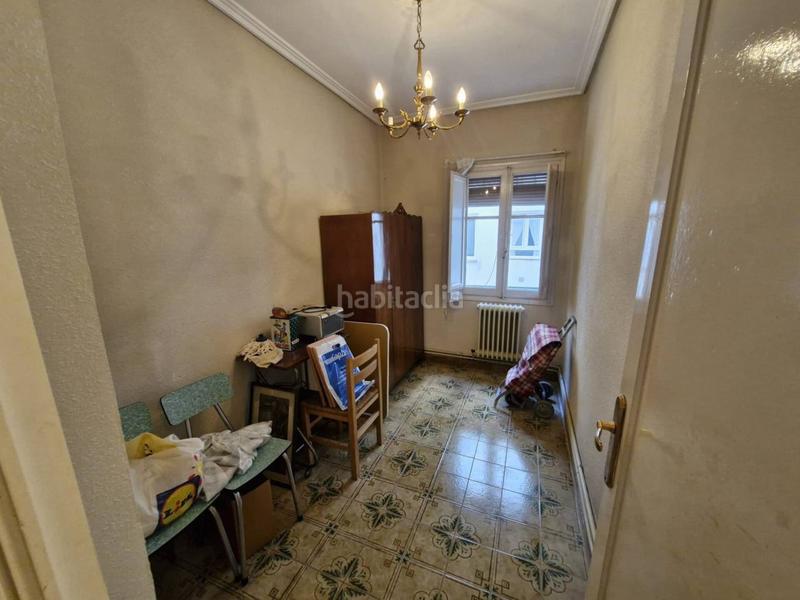 Foto ad6e9e7e-8a8e-468d-bc93-21d26eef8e12. Pis amb calefacció a Gran Via Logroño