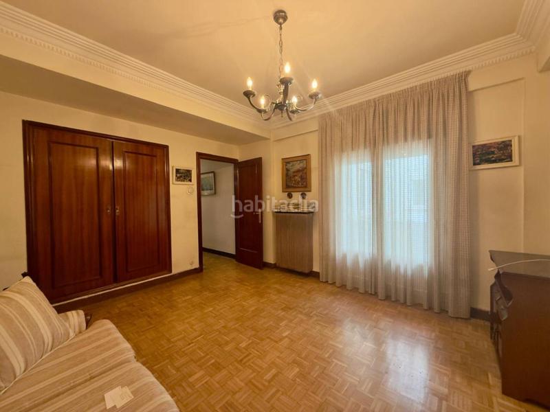 Foto 779de471-e26e-40a2-a172-161241b1e519. Pis amb calefacció a Gran Via Logroño