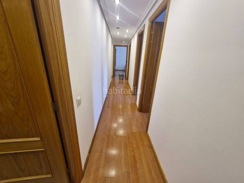 Foto 0d81135a-5bf3-4e65-beb7-29b6782413e1. Lloguer pis amb calefacció aparcament piscina a Portillejo - Valdegastea Logroño