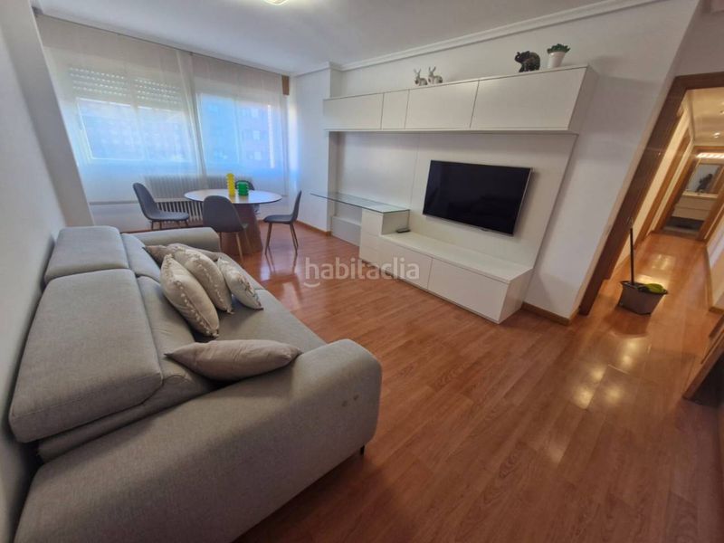 Foto 21b8d875-be53-471e-bfd6-43040c2363bd. Lloguer pis amb calefacció aparcament piscina a Portillejo - Valdegastea Logroño