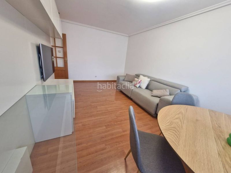 Foto 57ef735a-0785-41ac-8253-81a87ef7cf8a. Lloguer pis amb calefacció aparcament piscina a Portillejo - Valdegastea Logroño