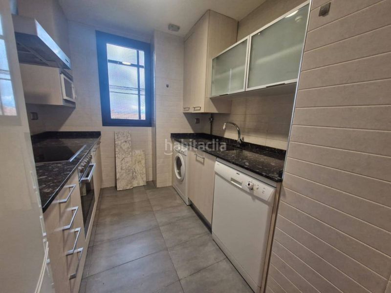 Foto 0815088e-945c-4f6b-afdd-02ffdf5e1988. Rent flat with heating parking pool in Los Lirios Logroño