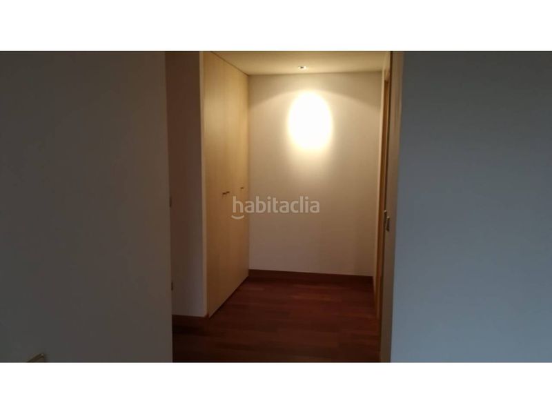 Foto 2a9597c0-9673-48cd-b1ef-e3bbeeb0daa3. Rent flat with heating parking pool in Los Lirios Logroño