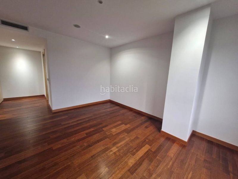 Foto 39affb00-102b-466c-9362-da7de6641648. Rent flat with heating parking pool in Los Lirios Logroño
