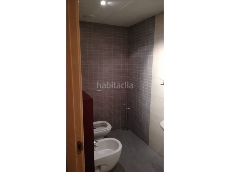 Foto 3c87d109-bfef-4361-bafb-7a85c911487c. Rent flat with heating parking pool in Los Lirios Logroño