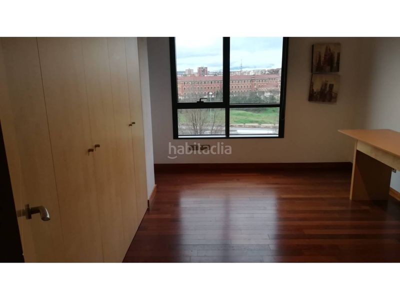 Foto 535fa744-6788-456f-8a68-b1c18f2327dc. Rent flat with heating parking pool in Los Lirios Logroño