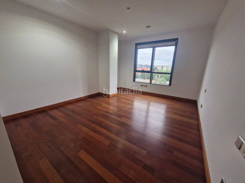 Foto 5ce87c06-2c1c-4d36-a8ac-469c8871a86c. Rent flat with heating parking pool in Los Lirios Logroño