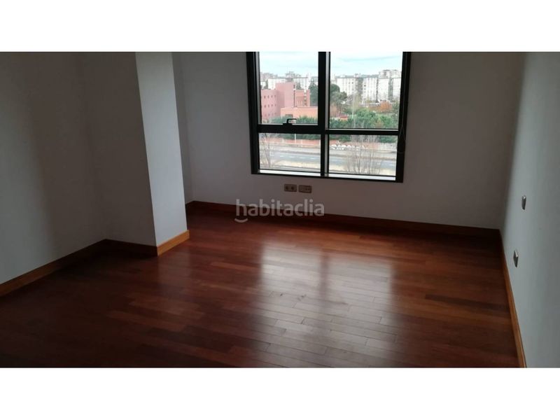 Foto a9c30ceb-91a7-4150-8021-e62a89086f73. Rent flat with heating parking pool in Los Lirios Logroño