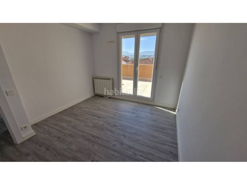 Foto 28aeddcf-19ab-4ac8-a7a8-6f5ab6479f7e. Ático aticazo de dos dormitorios con tres terrazas de 77m2 en total a estrenar en Lardero