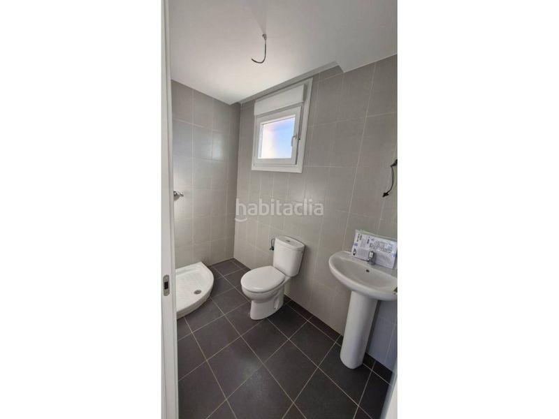 Foto 87f6a8b1-3719-462a-8b00-672d023cf000. Ático aticazo de dos dormitorios con tres terrazas de 77m2 en total a estrenar en Lardero