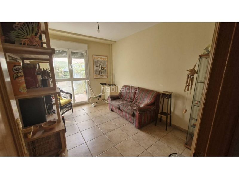 Foto 1abfe9d2-de97-4125-8669-69fdcef68a37. Casa adossada amb calefacció aparcament piscina a Medrano