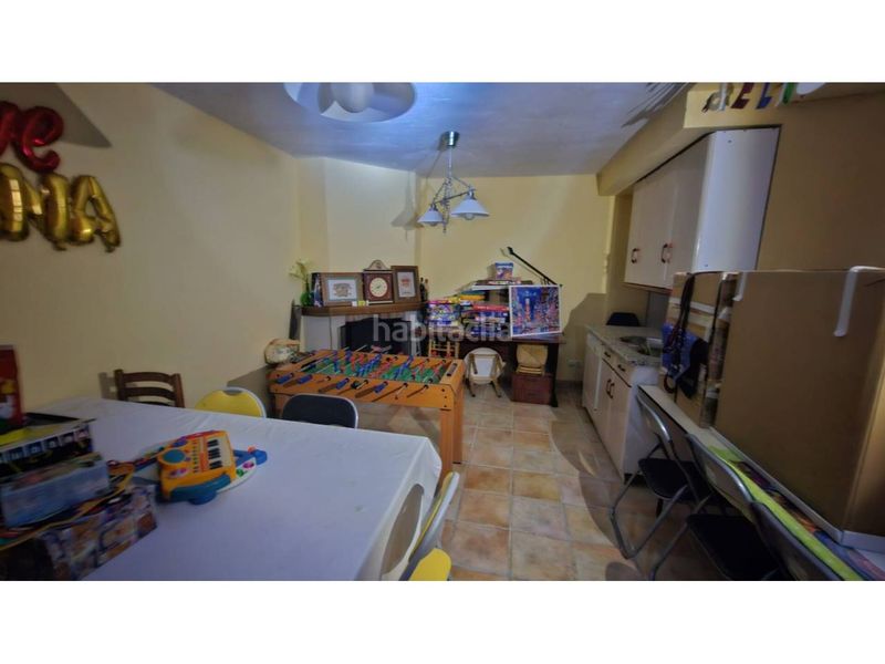 Foto 3f7abcf3-eb1d-4110-8e29-31efb8577502. Casa adossada amb calefacció aparcament piscina a Medrano