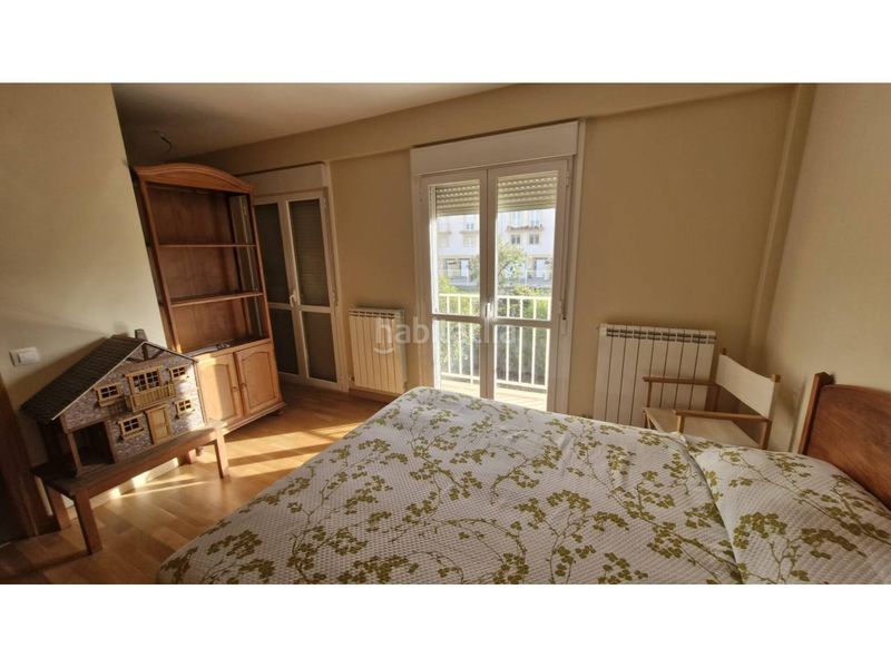 Foto 85d987fe-7ac0-40b7-ad57-59bda771a0be. Casa adossada amb calefacció aparcament piscina a Medrano