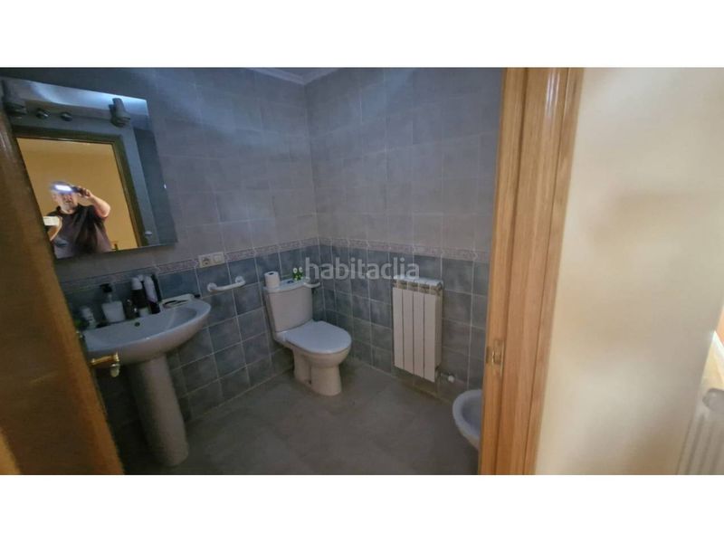 Foto 986af887-7657-43e0-a5d1-5646340674c7. Casa adossada amb calefacció aparcament piscina a Medrano