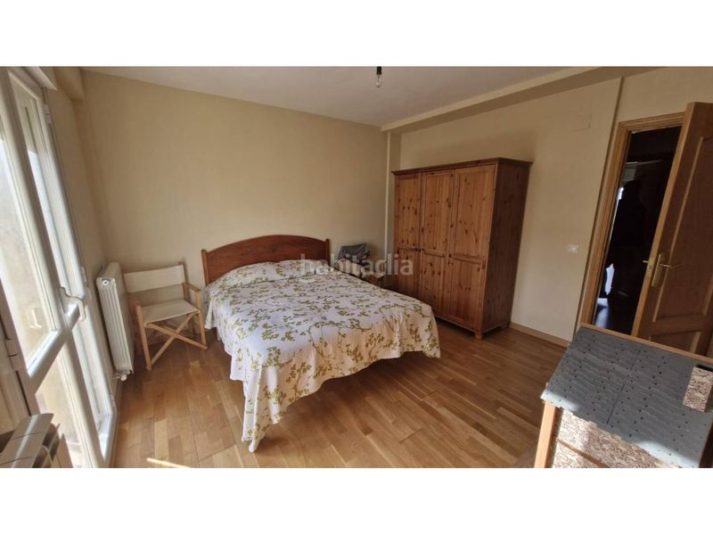 Foto b72ec078-b694-4f66-9574-27c8604a945b. Casa adossada amb calefacció aparcament piscina a Medrano