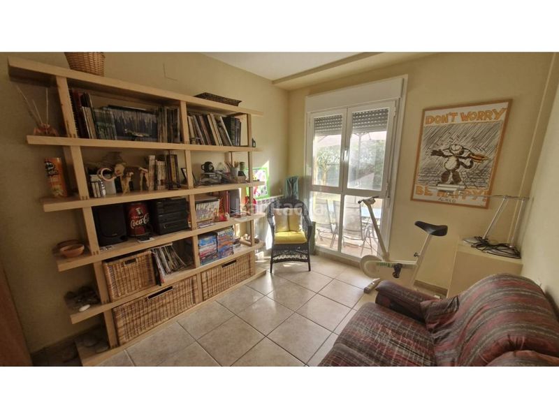 Foto e95b4955-855c-492f-82a4-e1203da18956. Casa adossada amb calefacció aparcament piscina a Medrano