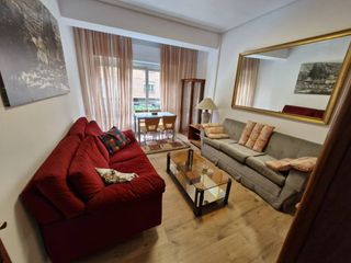 Location Appartement  Avenida gonzalo de berceo. Piso totalmente reformado exterior, amueblado, con balcón y terr