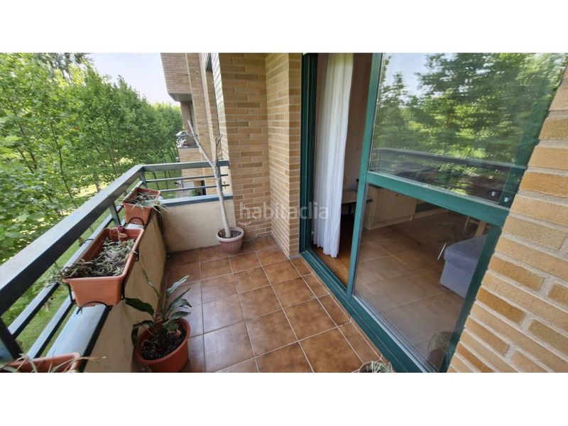 Foto 3f0da3d1-015e-4ed5-b01b-17254c225a9d. Flat with heating parking in San Adrián Logroño