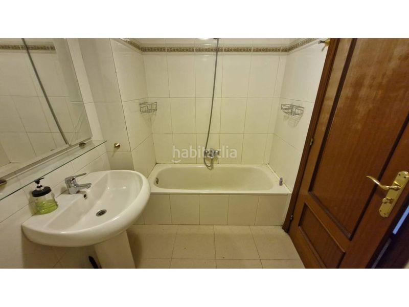 Foto b6a59a3a-3f5c-46c5-a2c3-940a615df196. Flat with heating parking in San Adrián Logroño