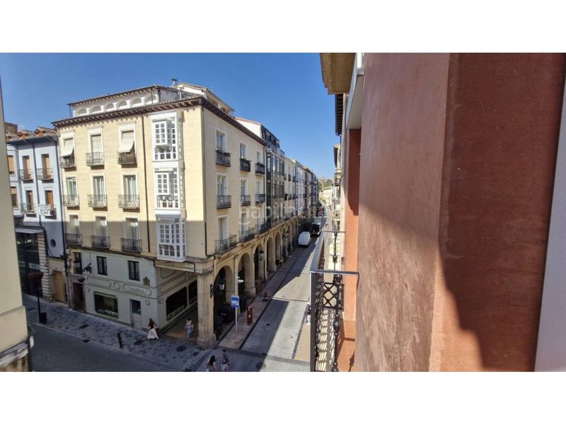 Foto b44c892e-af64-4a88-b259-adb02b52c40d. Lloguer pis amb calefacció a Casco Antiguo Logroño